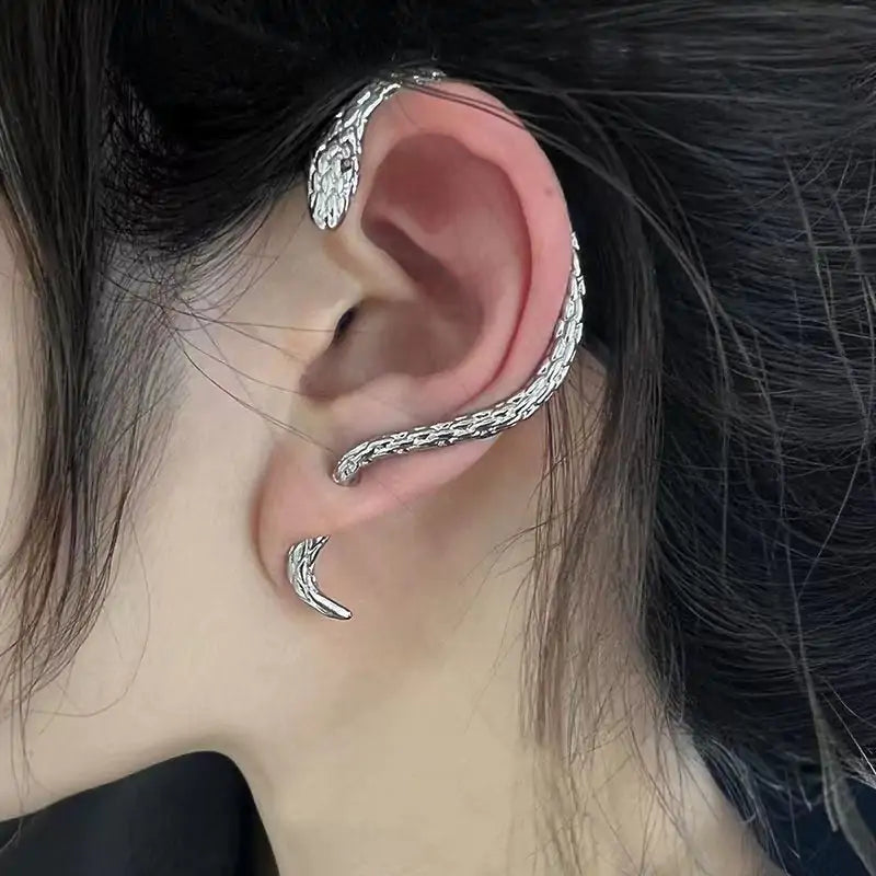 Snake Earcuff